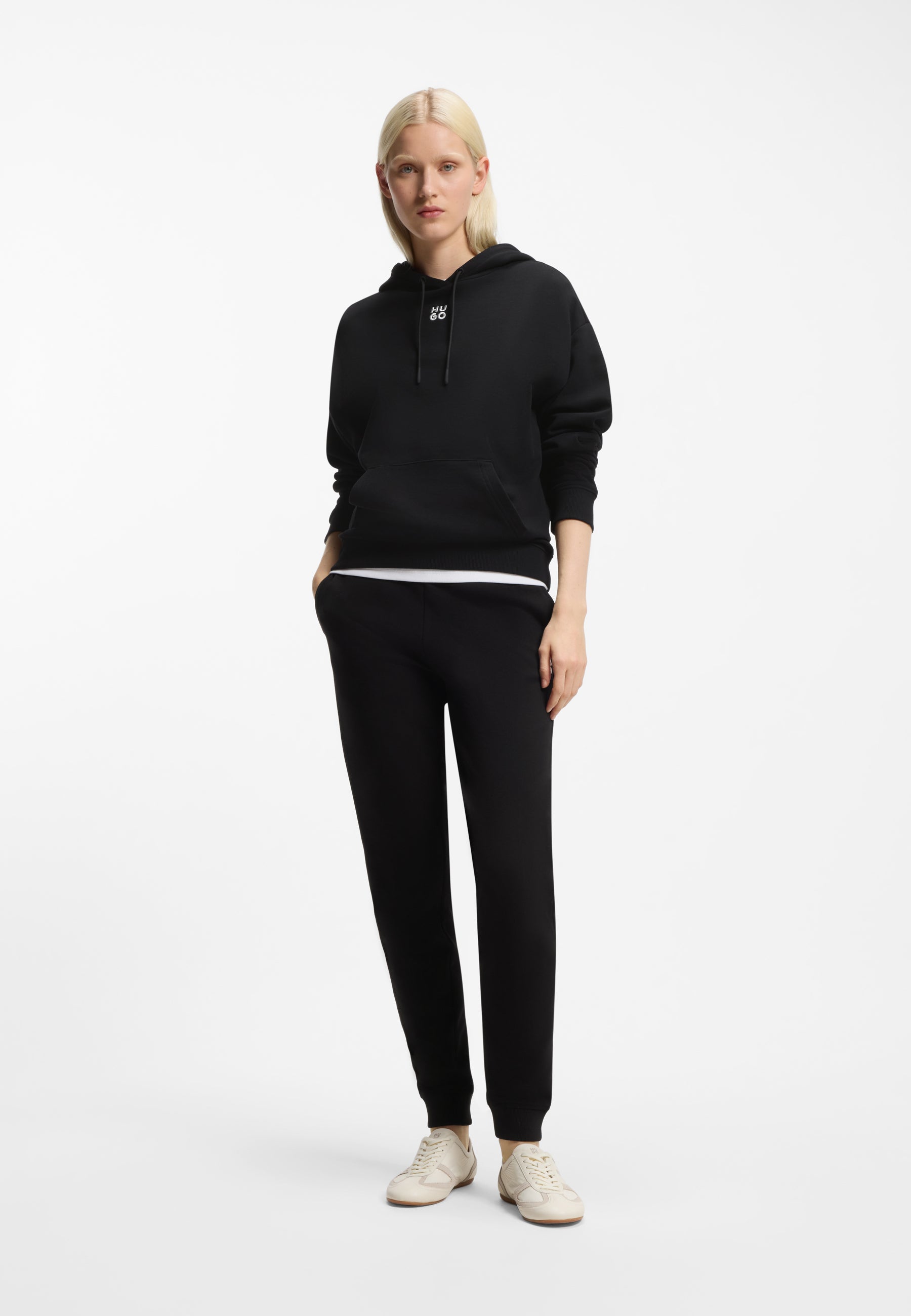 BLACK // SWEATSHIRTS DELFINIA