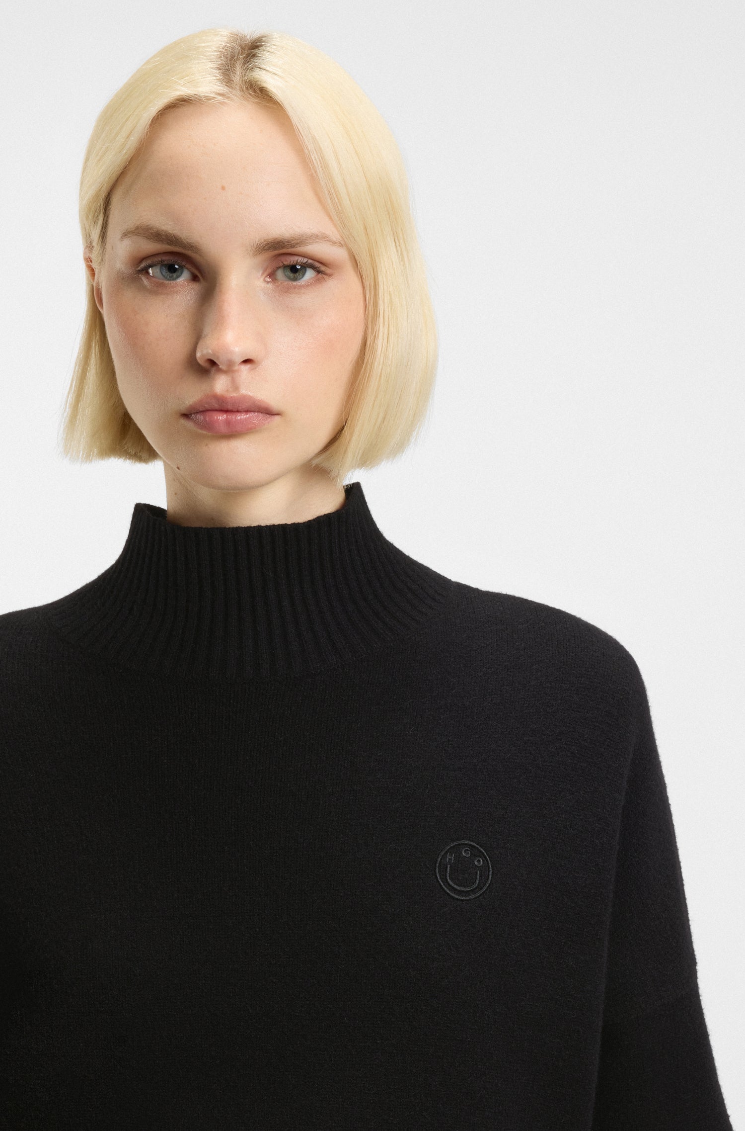 BLACK // SWEATERS SESTY_B