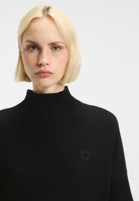 BLACK // SWEATERS SESTY_B