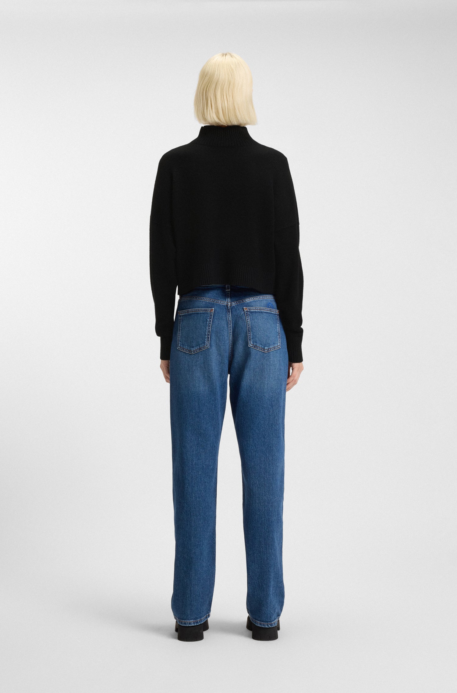 BLACK // SWEATERS SESTY_B