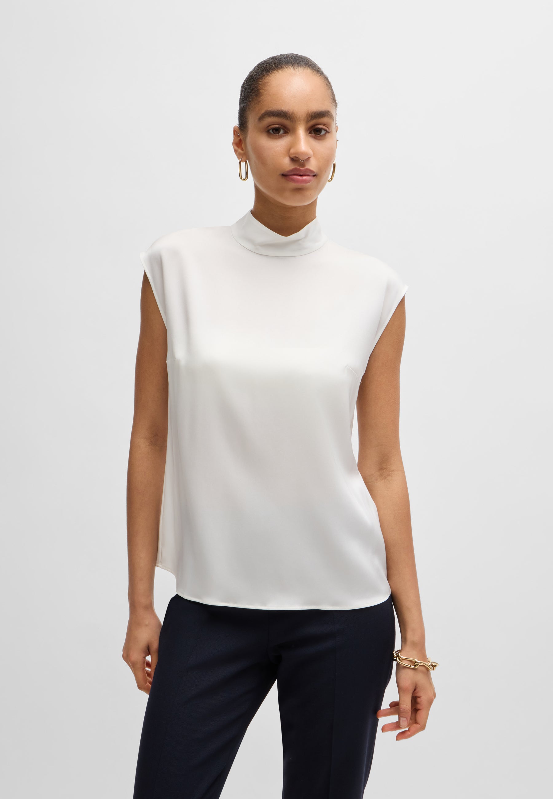 OPEN WHITE // TAILORED BLOUSES BIDRIZ