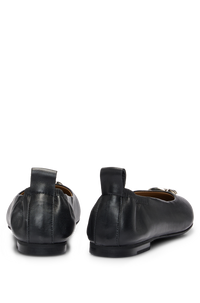 BLACK // FLATS DASY_BALLERINA_NABB