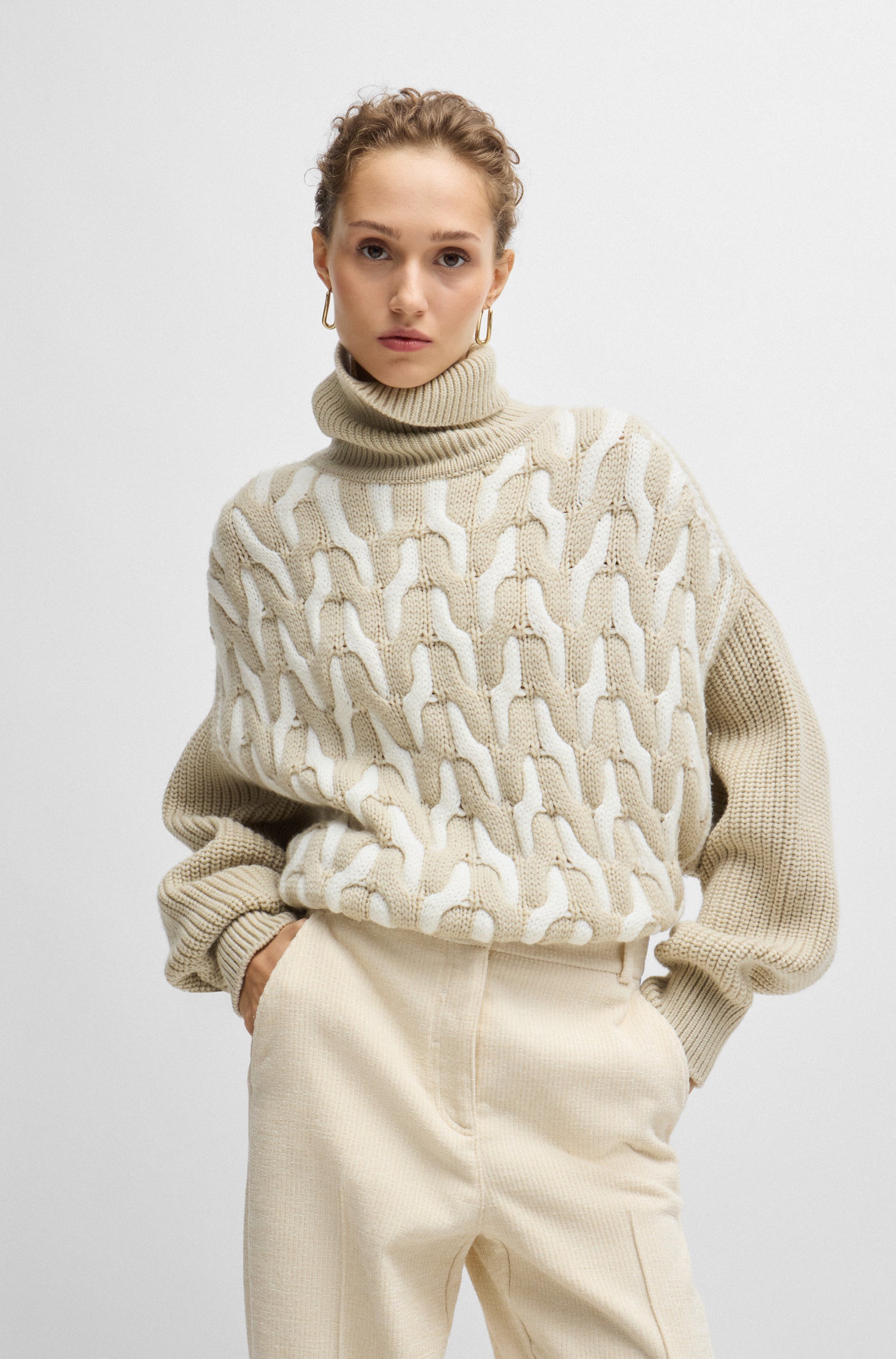 OPEN MISCELLANEOUS // SWEATERS FERDOLIA