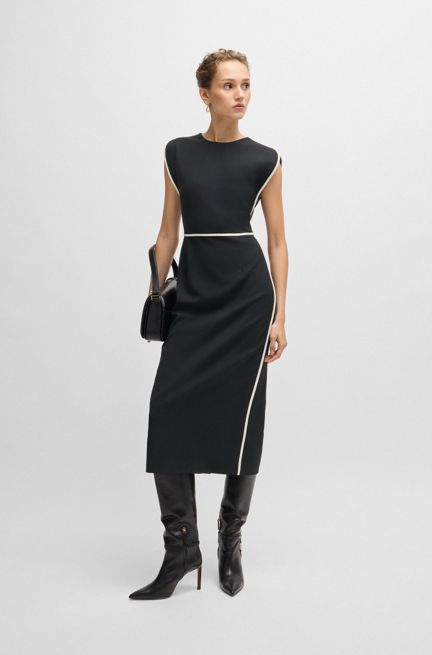 BLACK // BUSINESS DRESSES DETIRA