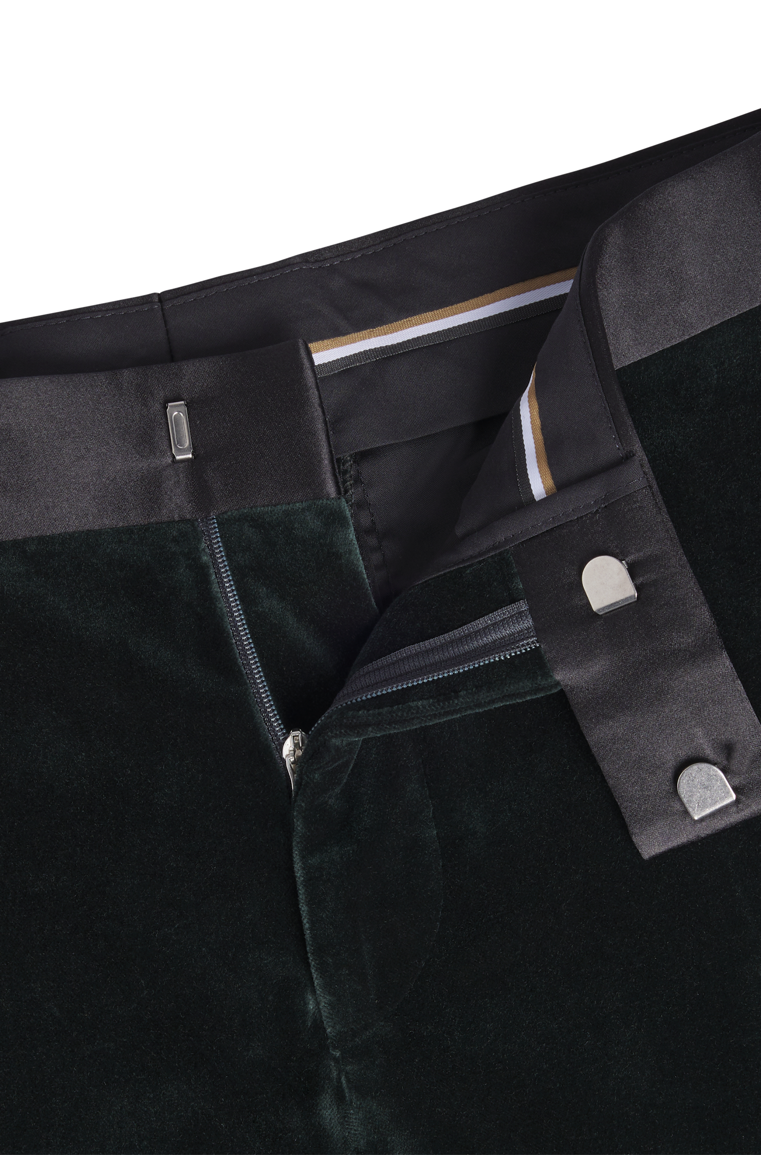 REF ADD // BLACK // A-LINE SKIRTS VESATIE