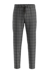 LIGHT & PASTEL GREY // TROUSERS CHINO-TAPERED-DS-1