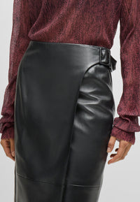 BLACK // CASUAL SKIRTS SETOYA