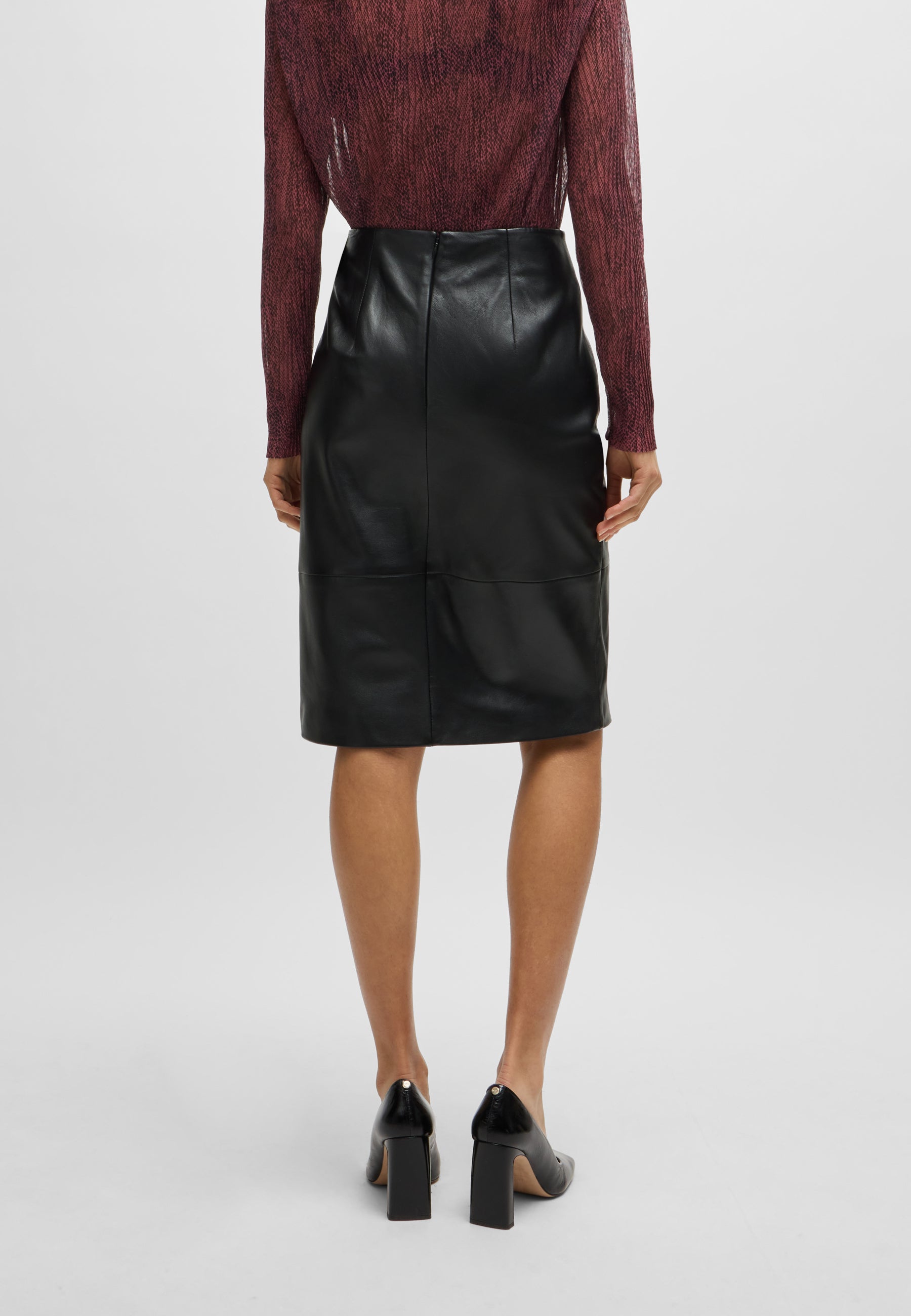 BLACK // CASUAL SKIRTS SETOYA