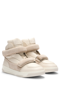 WHITE // TRAINERS TRAVELIZE_HITO_NASD2