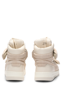 WHITE // TRAINERS TRAVELIZE_HITO_NASD2