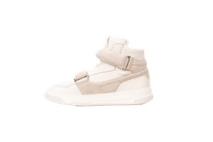 WHITE // TRAINERS TRAVELIZE_HITO_NASD2