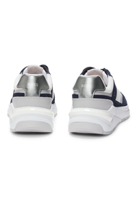 OPEN WHITE // TRAINERS SKYLAR_RUNN_MEMXMT