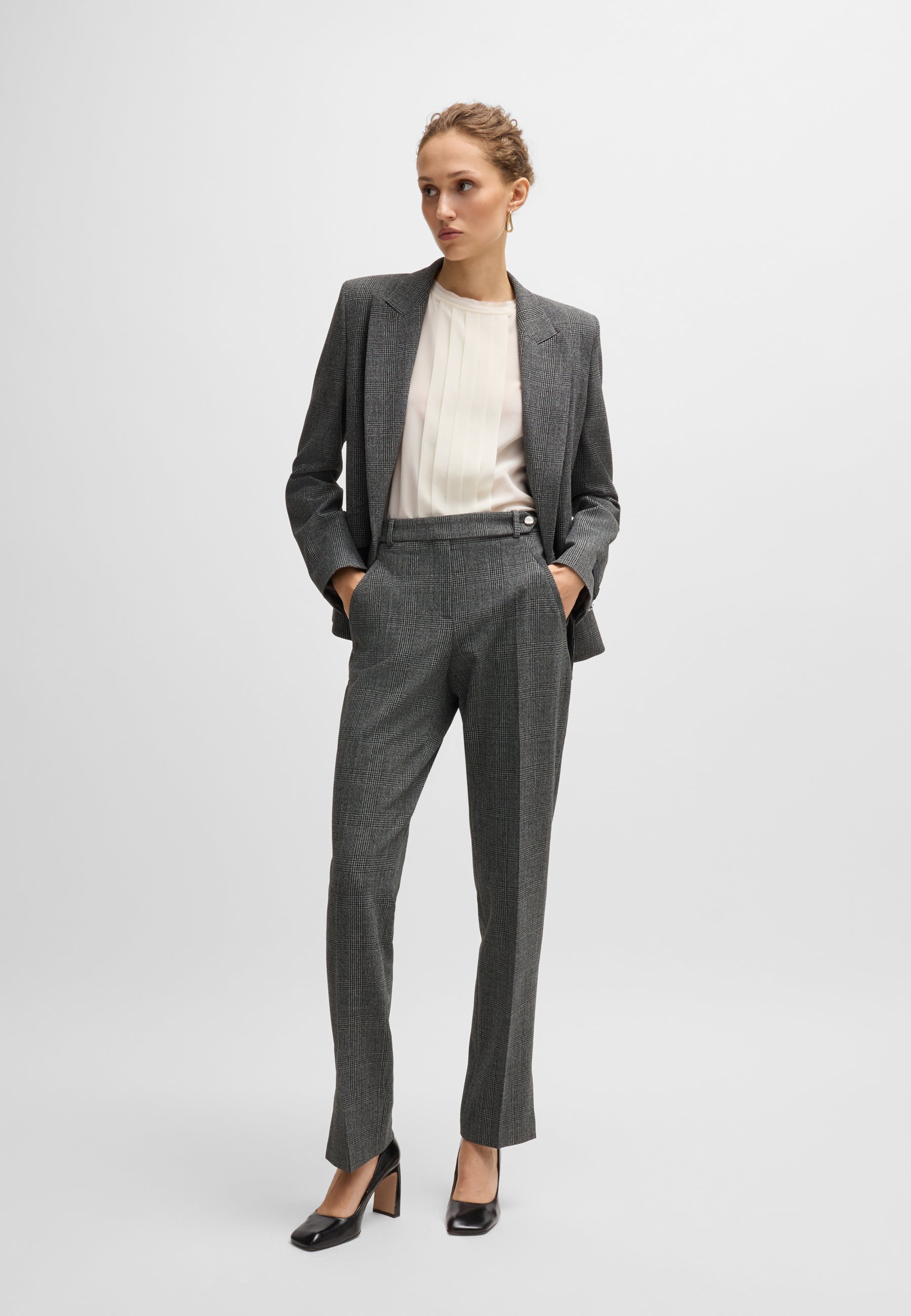 OPEN MISCELLANEOUS // FORMAL TROUSERS TANURI