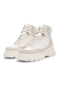 OPEN WHITE // BOOTS FOSTER_LUBOOTIE_NYS1