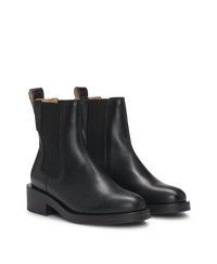 BLACK // BOOTS IRYNA_CHBOOTIE_C