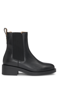 BLACK // BOOTS IRYNA_CHBOOTIE_C