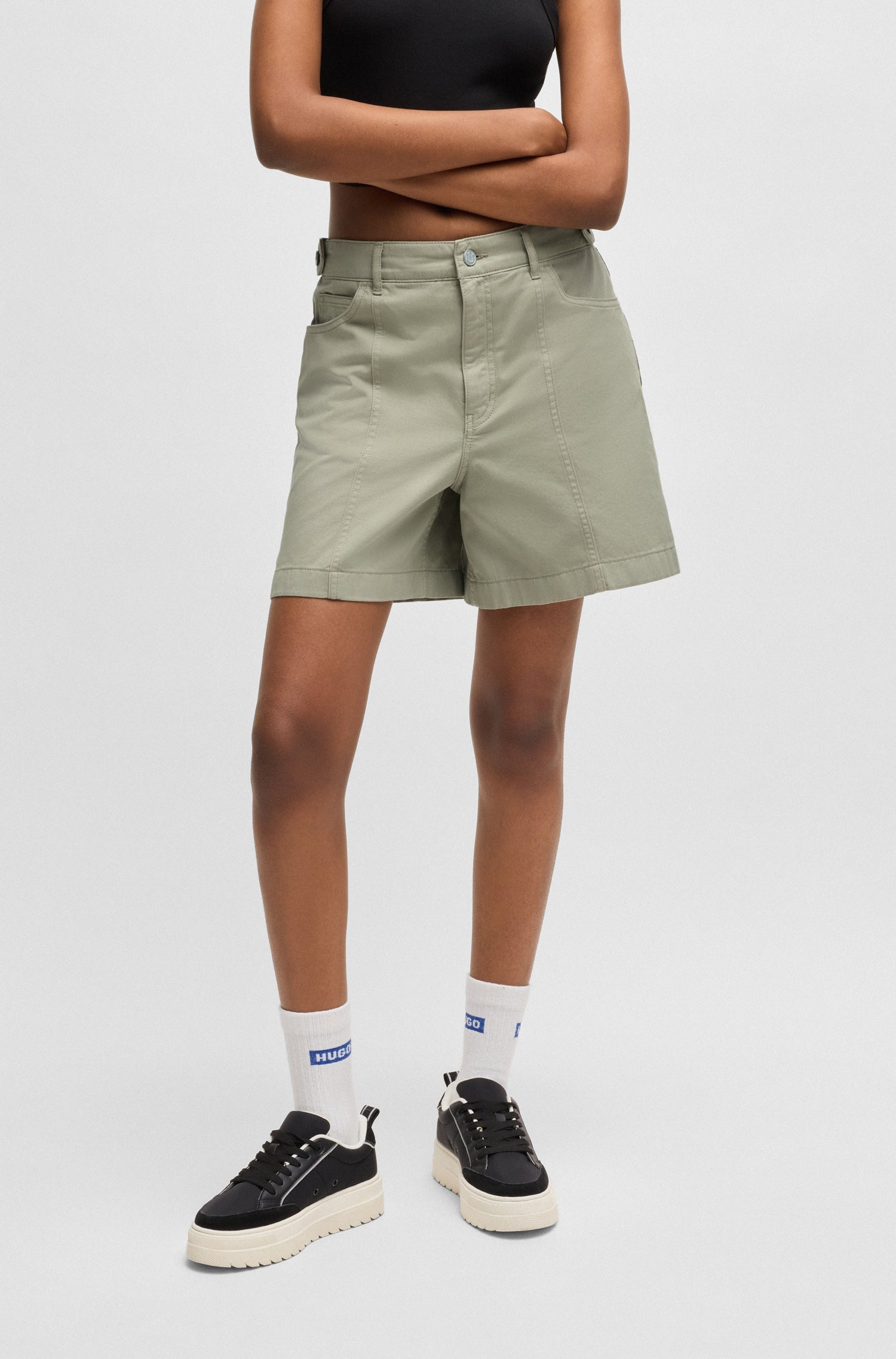 LIGHT & PASTEL GREEN // SHORTS HISUSAN-1-D_B