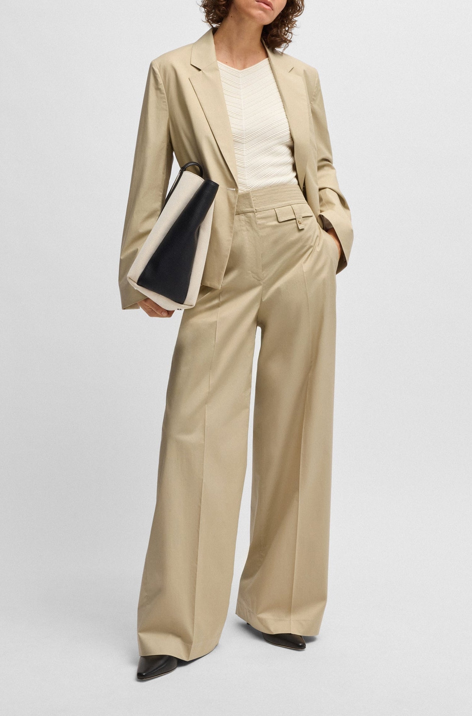 MEDIUM BEIGE // BLAZERS JUPAN
