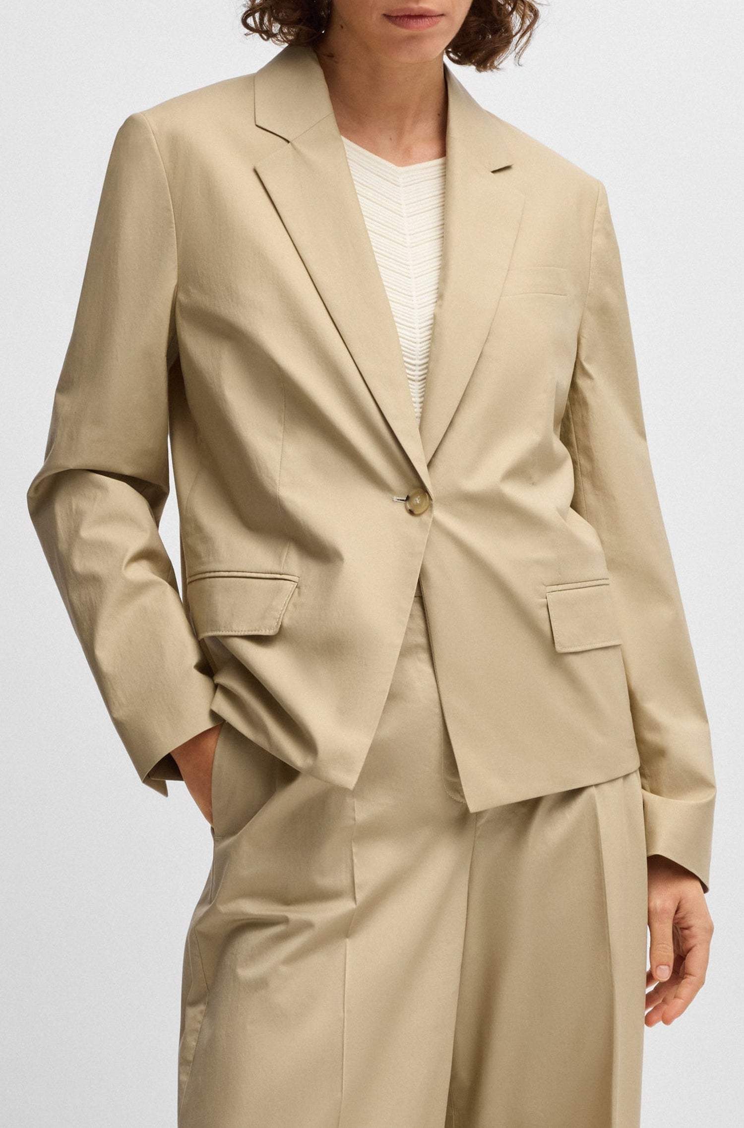 MEDIUM BEIGE // BLAZERS JUPAN
