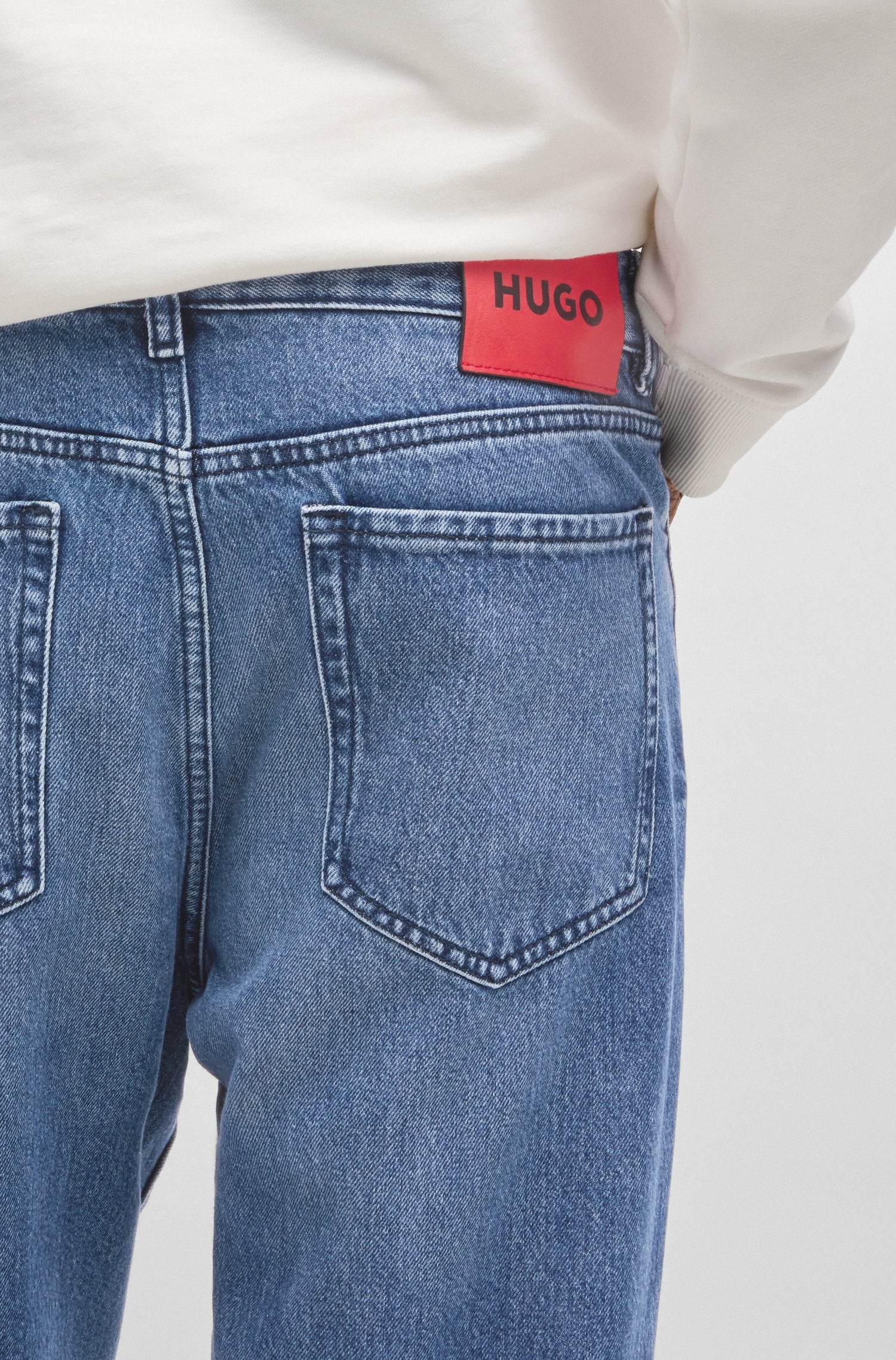 MEDIUM BLUE // JEANS HUGO 838