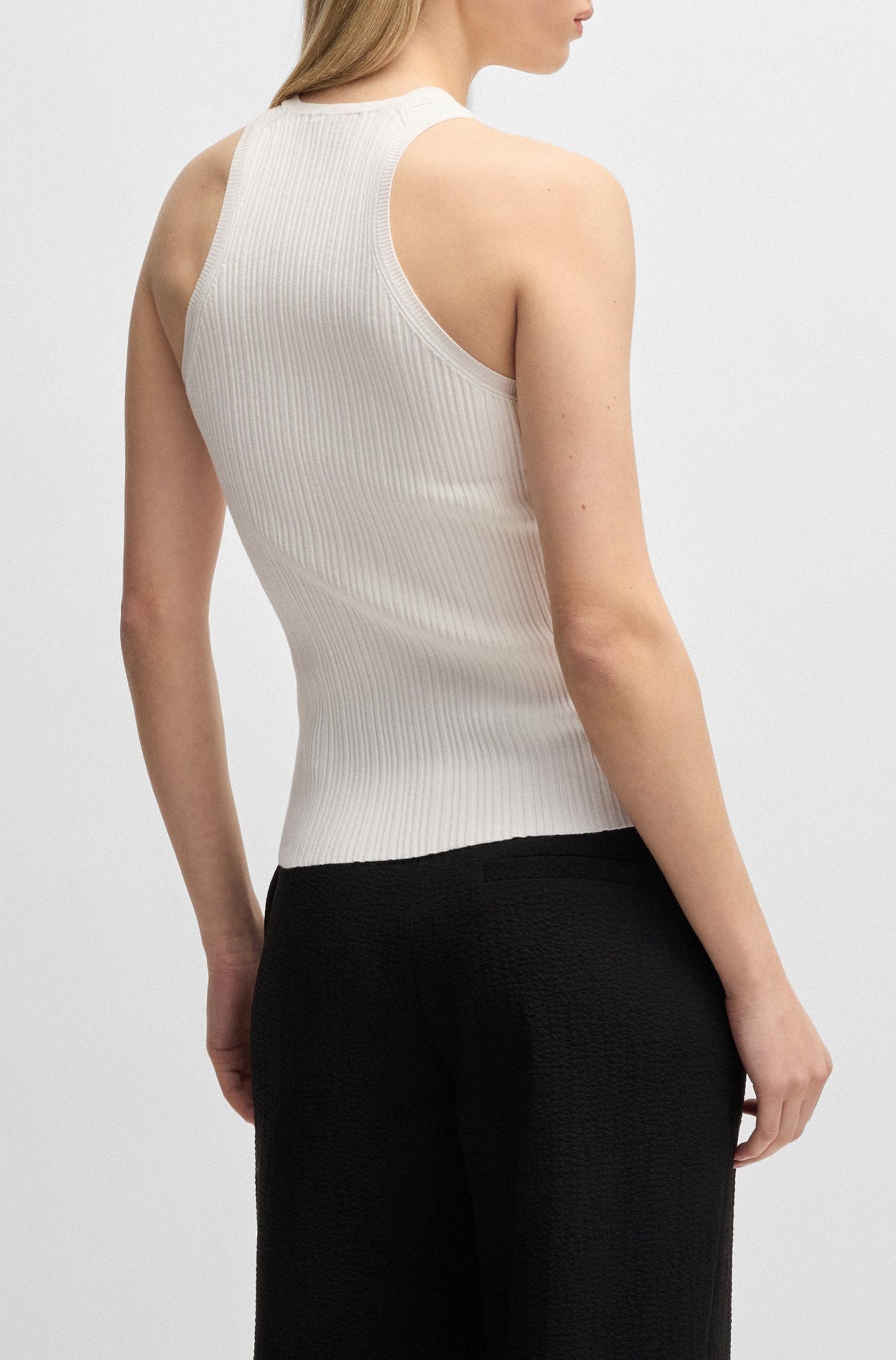 NATURAL // KNITWEAR SAREPLA