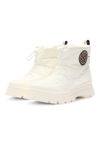 OPEN WHITE // BOOTS FOSTER_HALB_MNYP_SKI