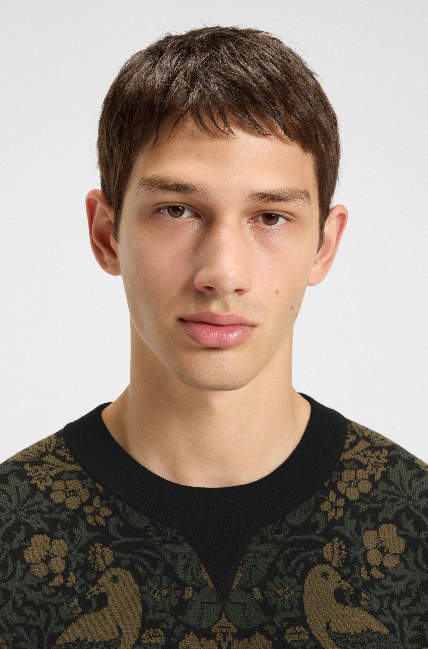 BLACK // SWEATERS SORRIS