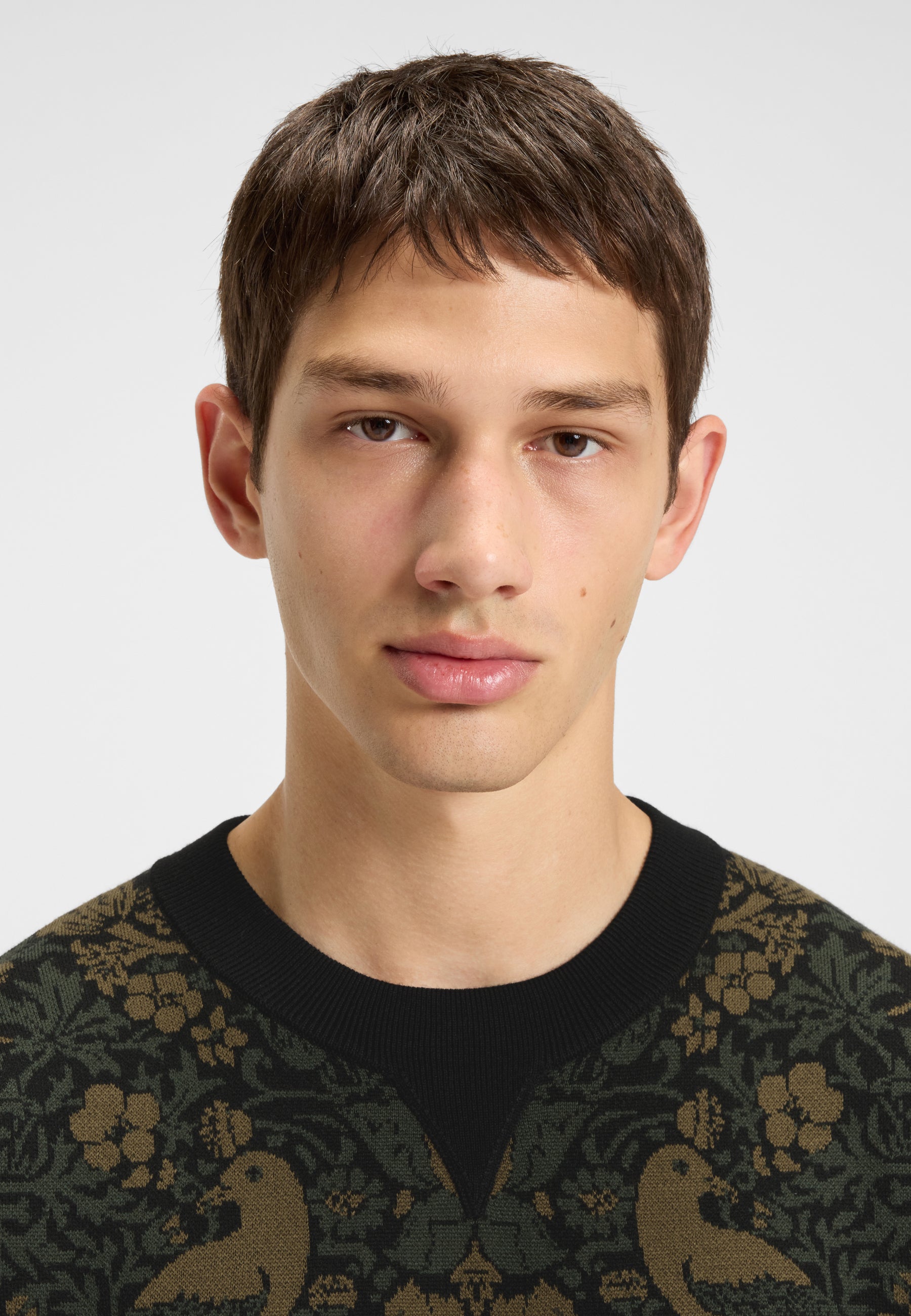 BLACK // SWEATERS SORRIS