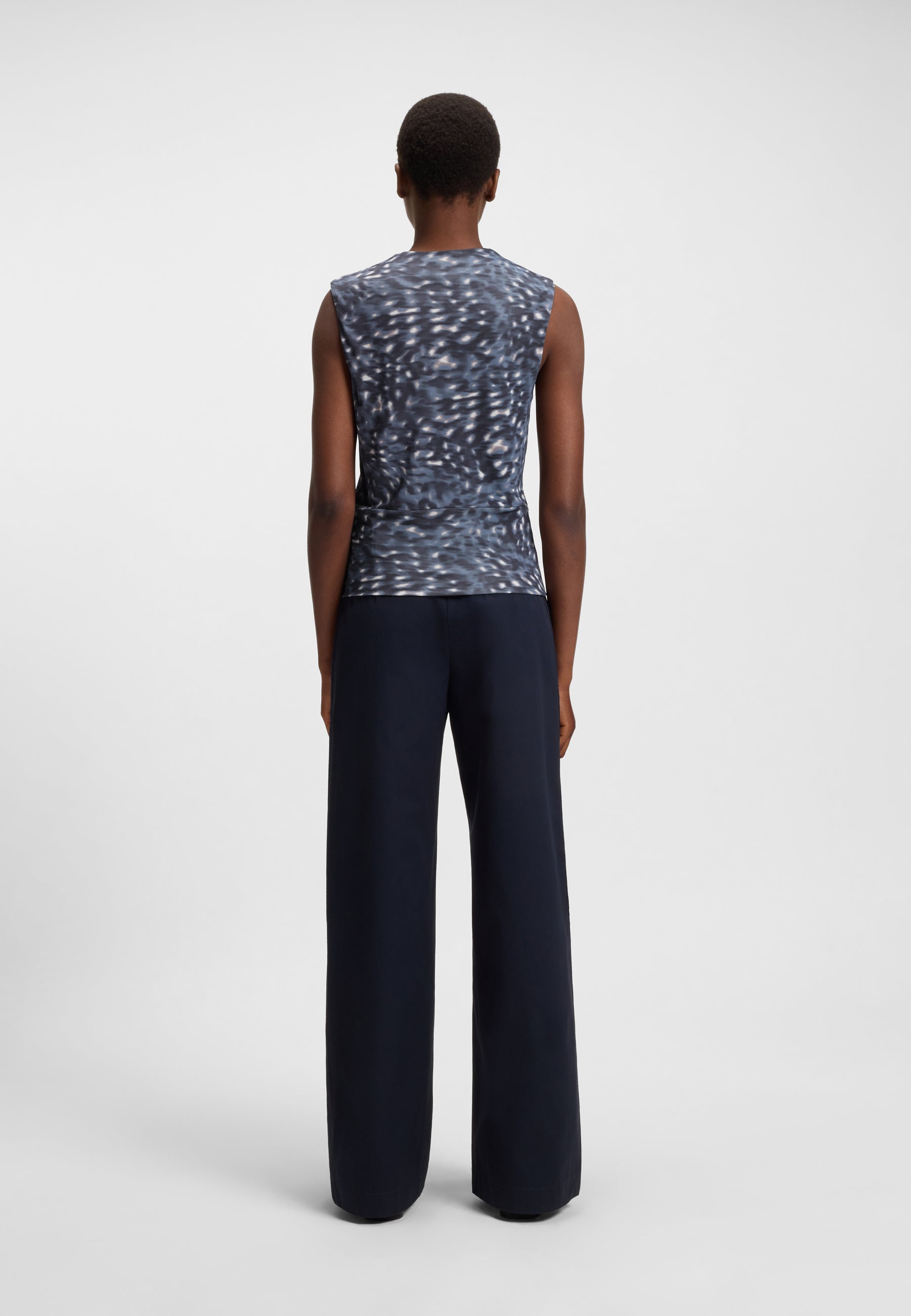 OPEN MISCELLANEOUS // CASUAL TOPS ELAVE_AOP
