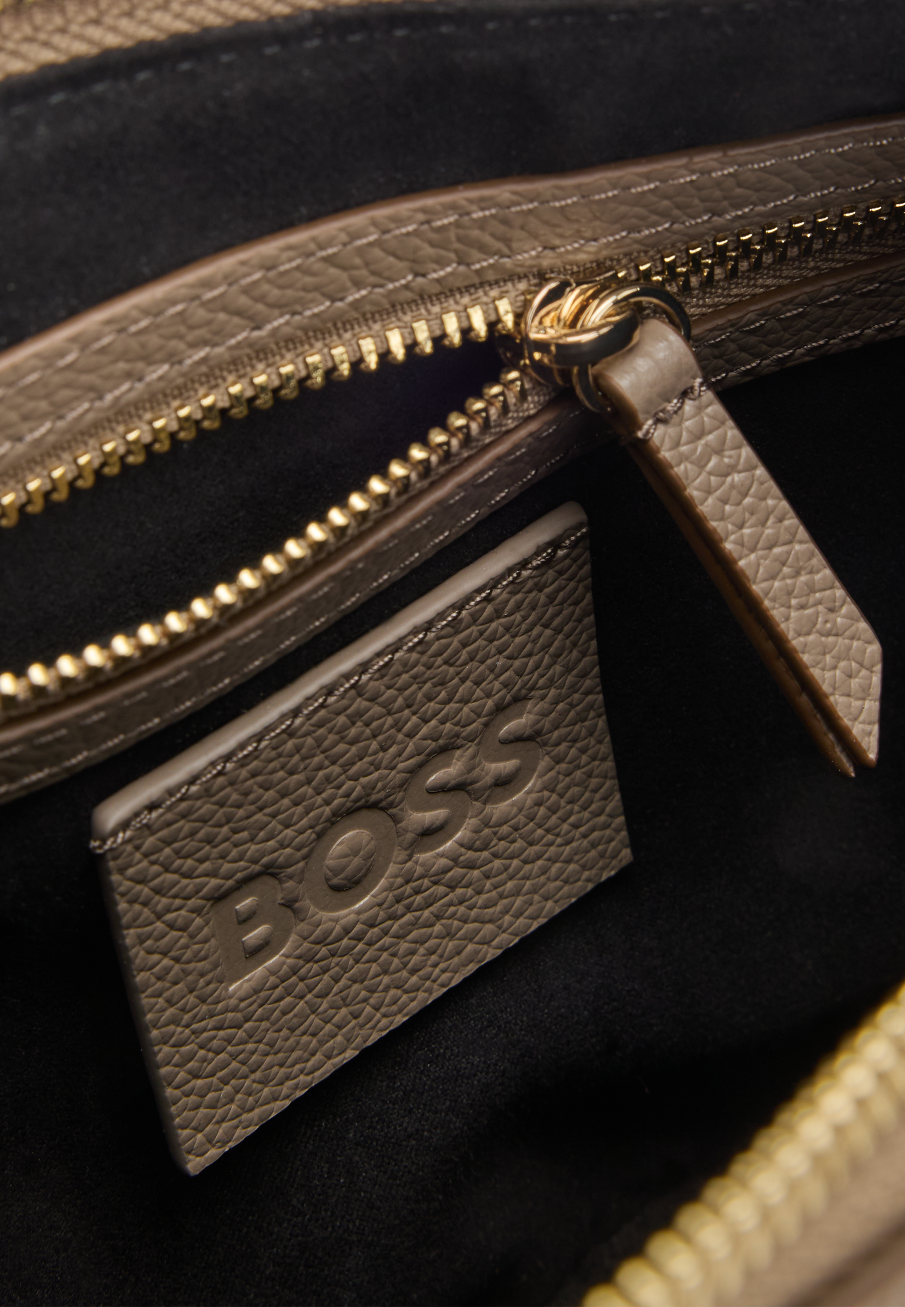 OPEN BROWN // CROSSBODY BAGS BOSS BEYOND HALFMOON