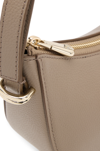 OPEN BROWN // CROSSBODY BAGS BOSS BEYOND HALFMOON