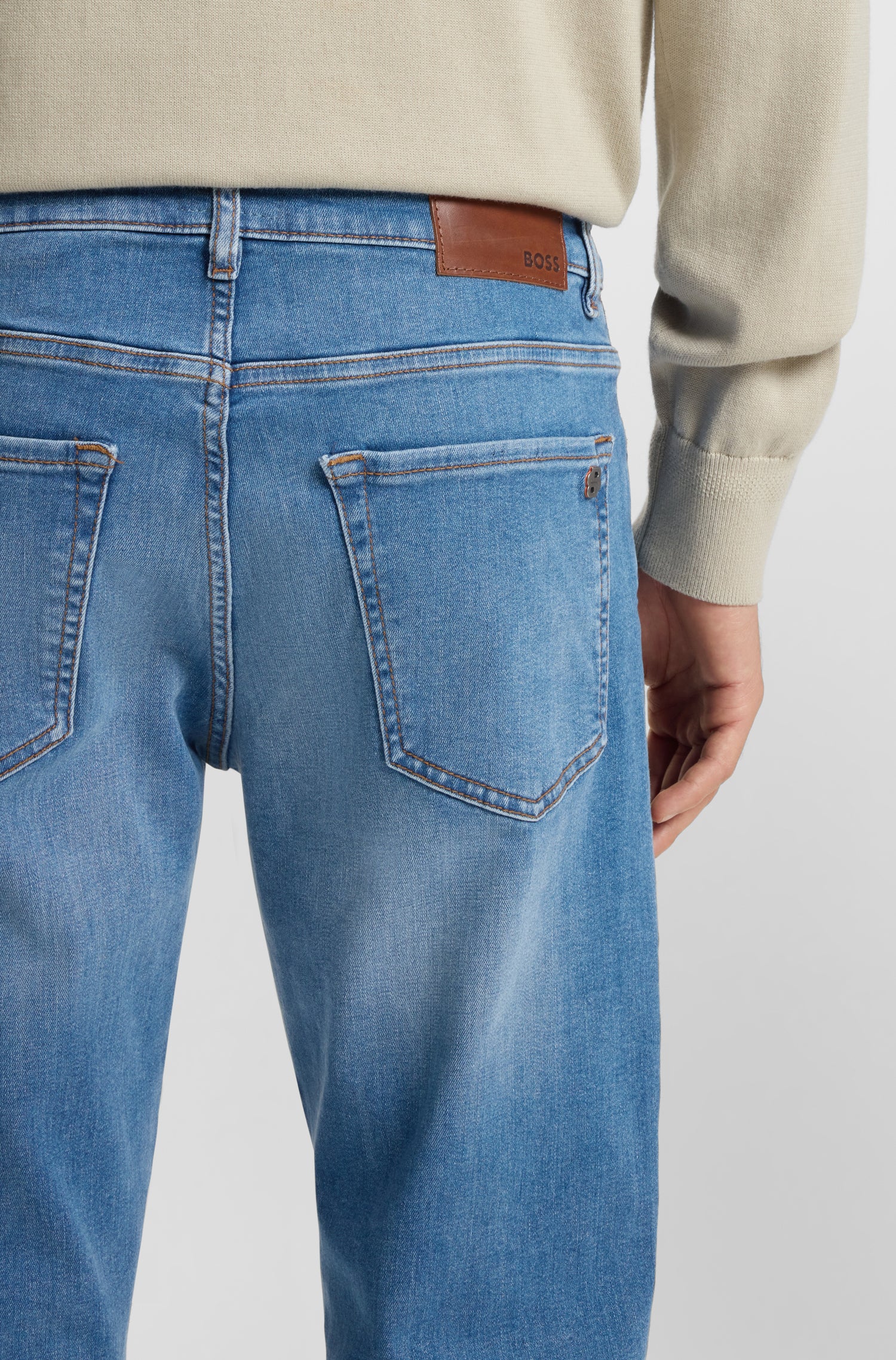 BRIGHT BLUE // JEANS RE.MAINE BO