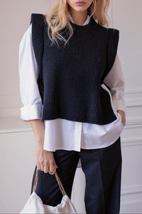 Le Travolta Sleeveless Sweater - Black