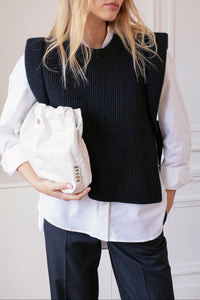 Le Travolta Sleeveless Sweater - Black