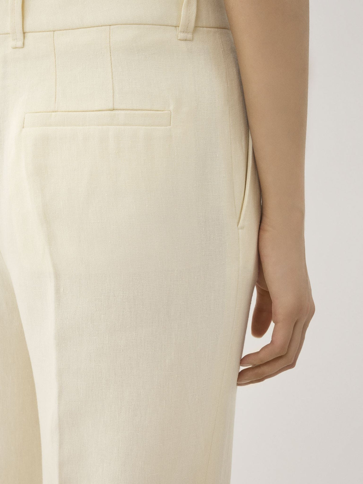 BASEPLUS_Coconut Milk TROUSERS - Coconut Milk
