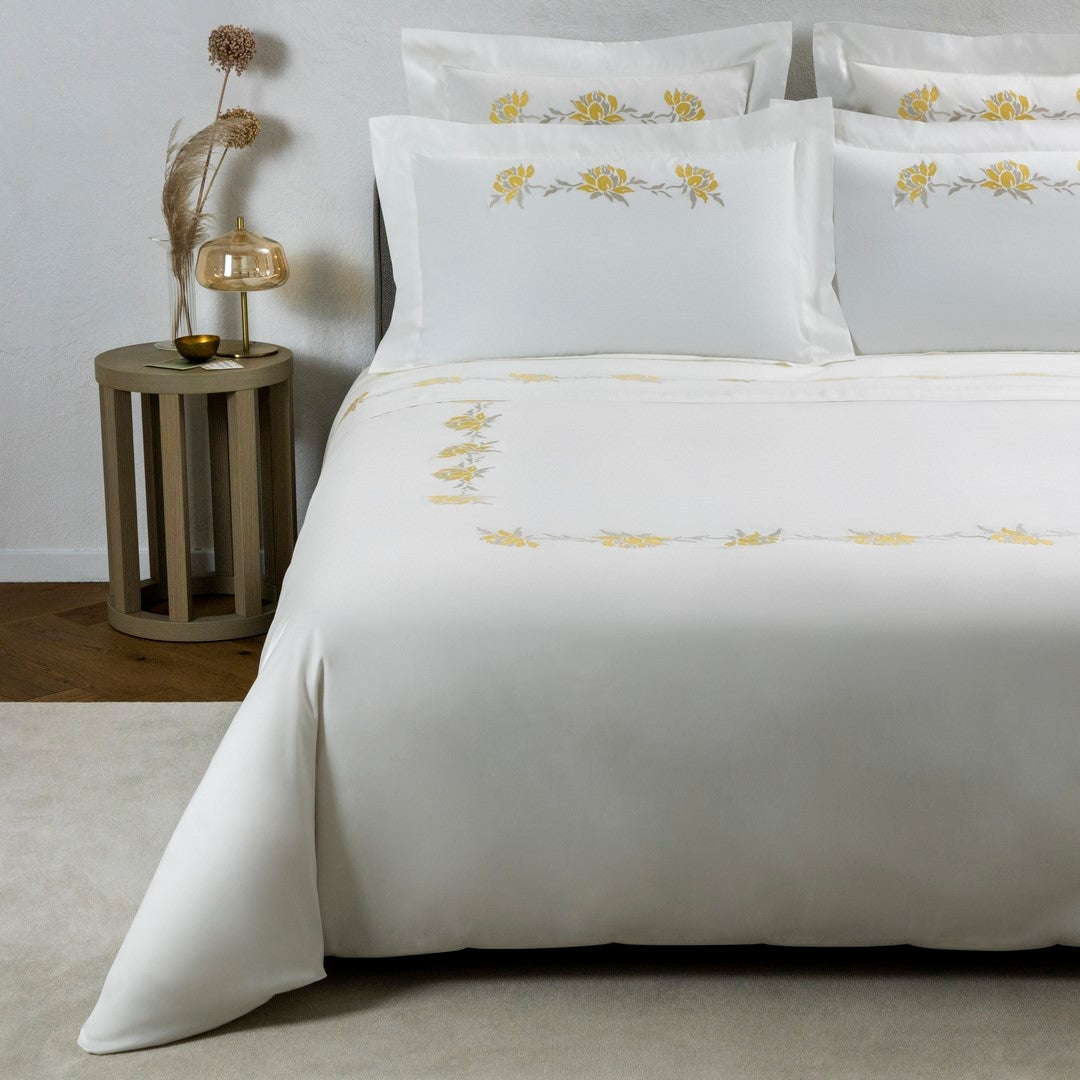 Bed linen set 4 pcs Peonia embroidery in cotton - Milk & Citrine green