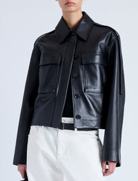 Veste courte à poches en cuir - Black