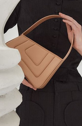 ORANGE ALBERT SMALL QUILTED Mini-sac asymétrique en cuir matelassé