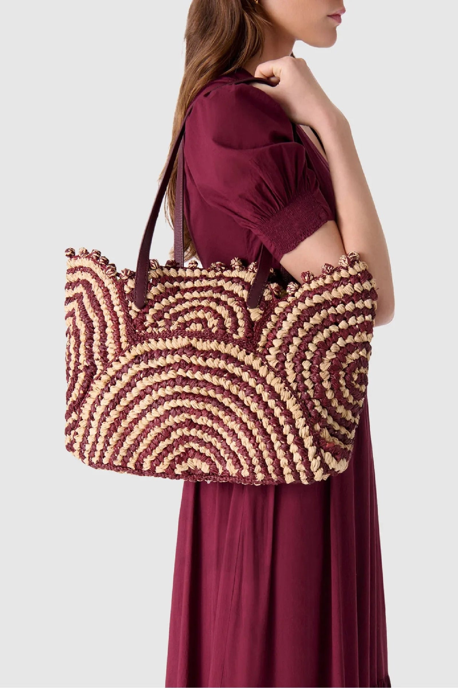 Two-tone raffia basket - Bordeaux