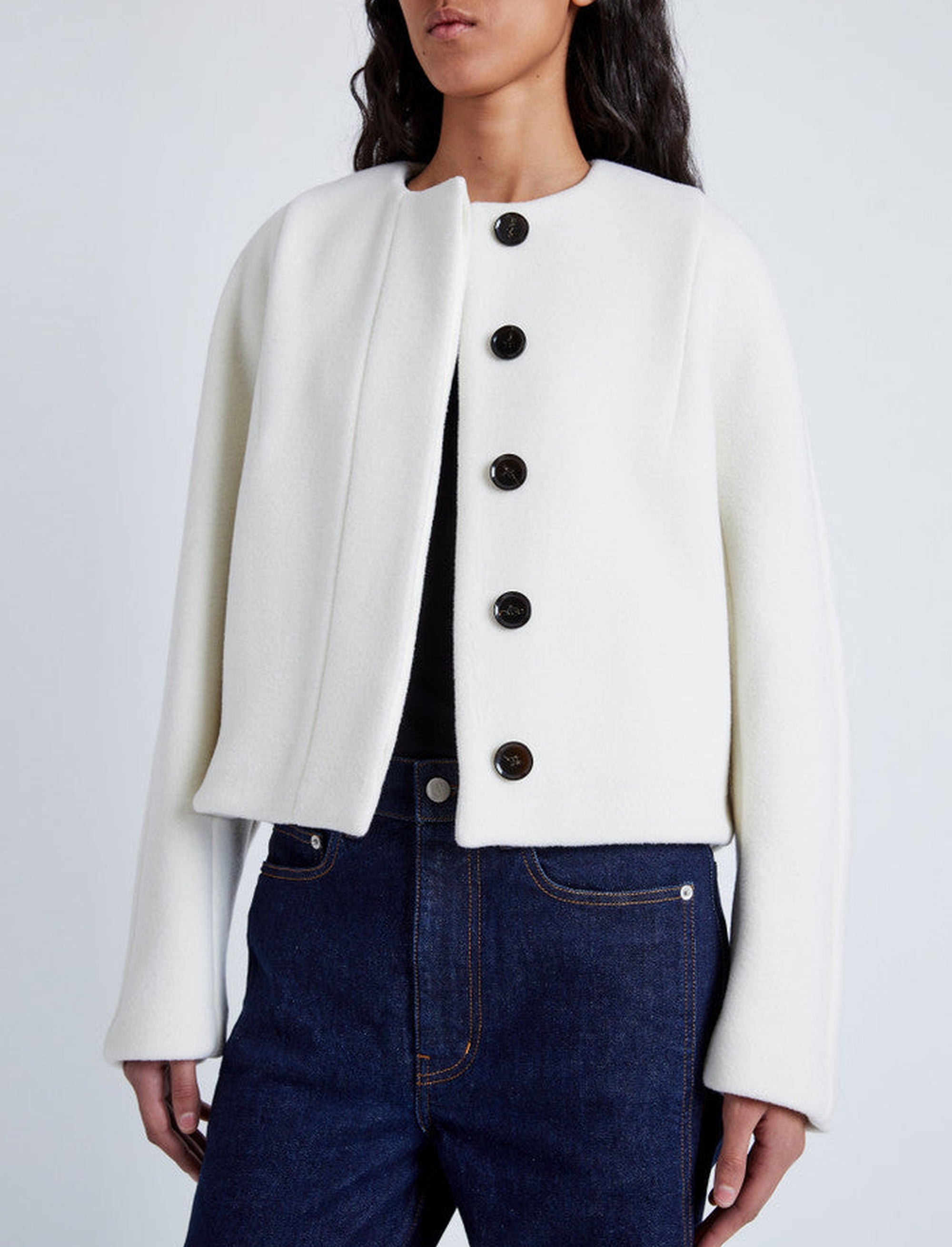 Veste courte Mona en laine - Ecru