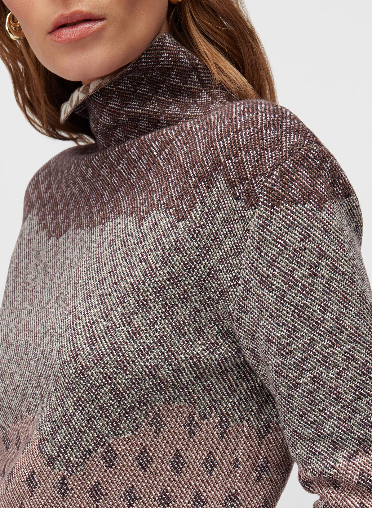 AMARANTO JACQUARD TURTLENECK