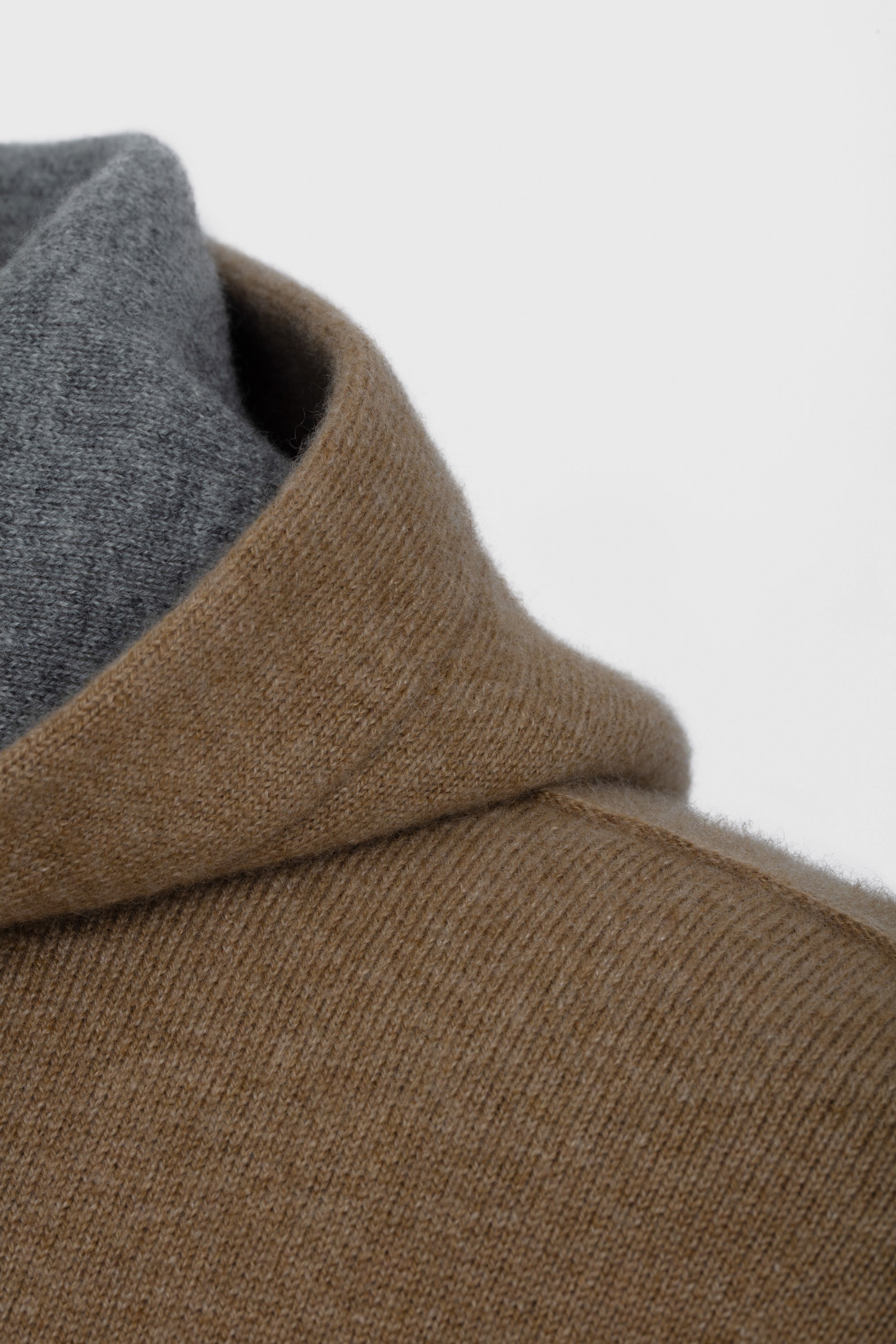 Sweat à capuche unisexe Claude en cachemire réversible - Camel & Gris Clair