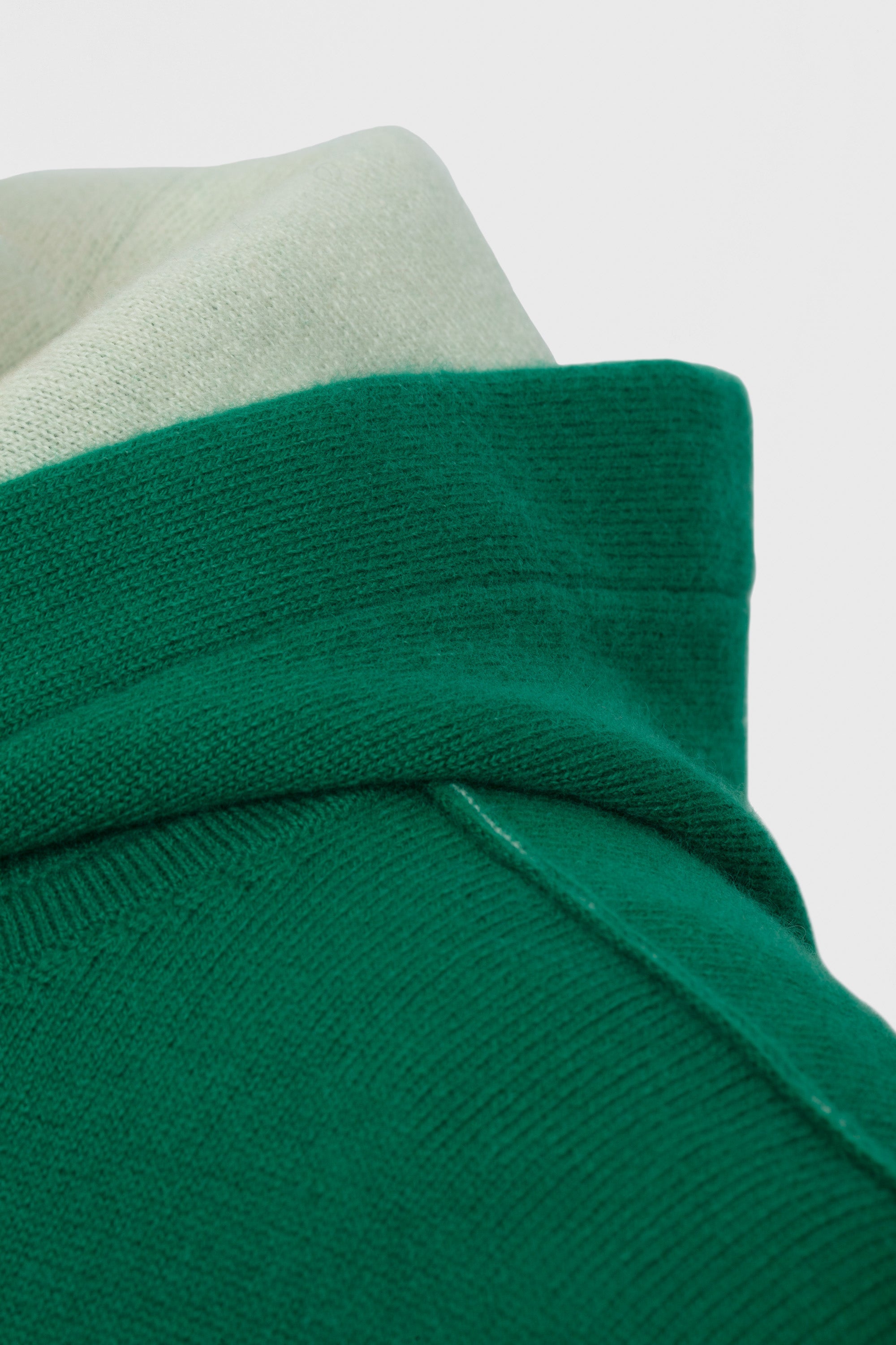 Sweat à capuche unisexe Claude en cachemire réversible - Vert Golf & Lait