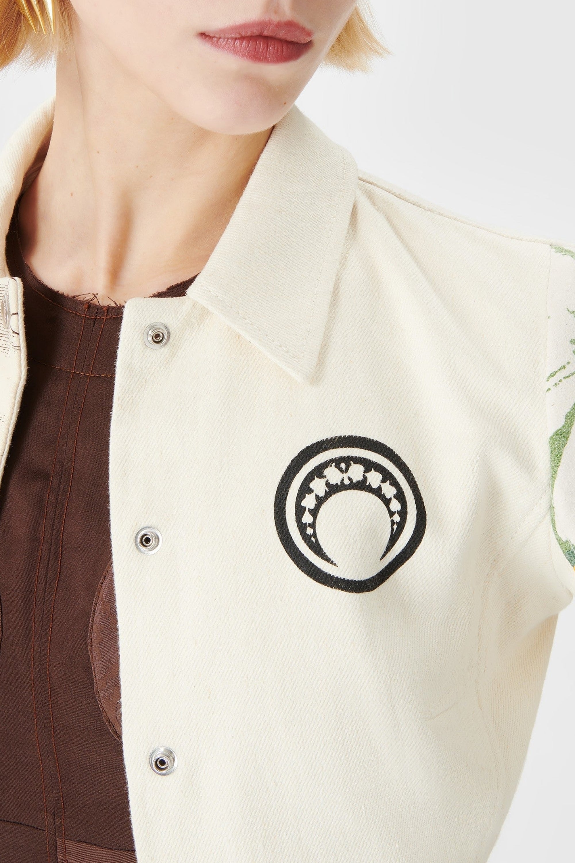 PRIX MARQUE : 290€_White Veste - White