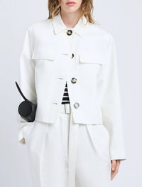 Veste courte boutonné à poches - White
