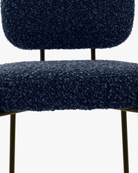 Chaise Mogan en tissu bouclé - Bleu latté