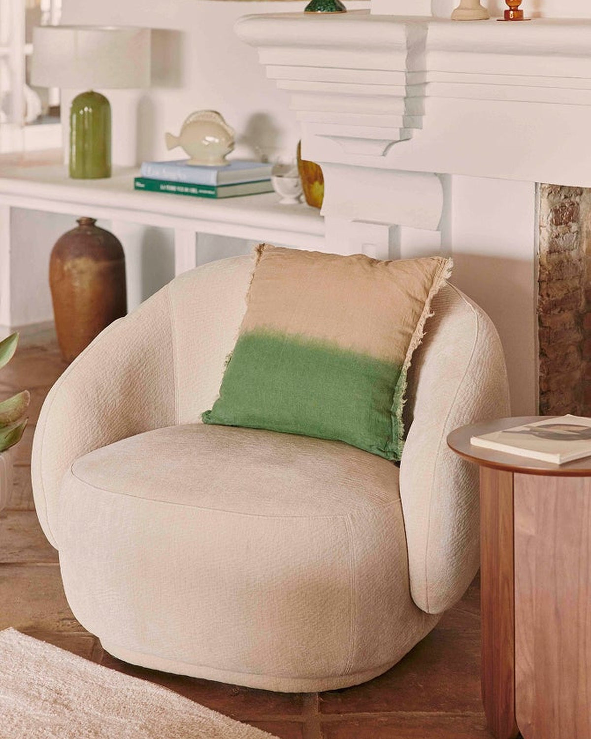 Telde Armchair - White Crepe