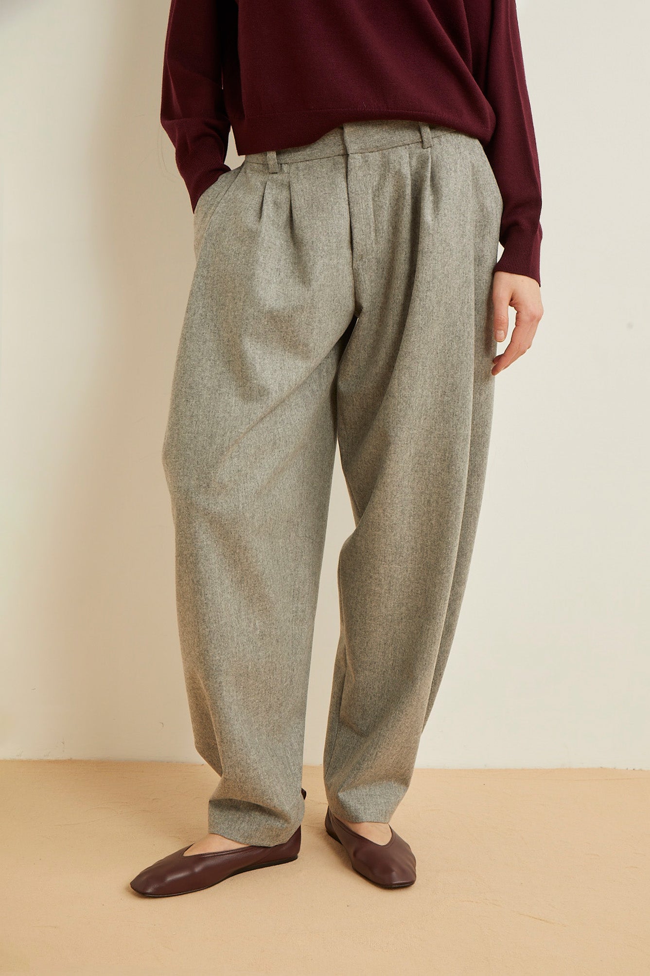Pantalon Hunt coupe large froncé en laine - Grey