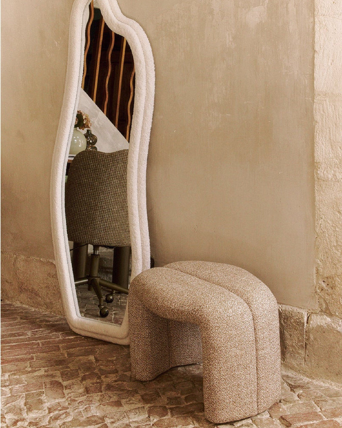Miroir organique Mahina en velours teddy - Blanc