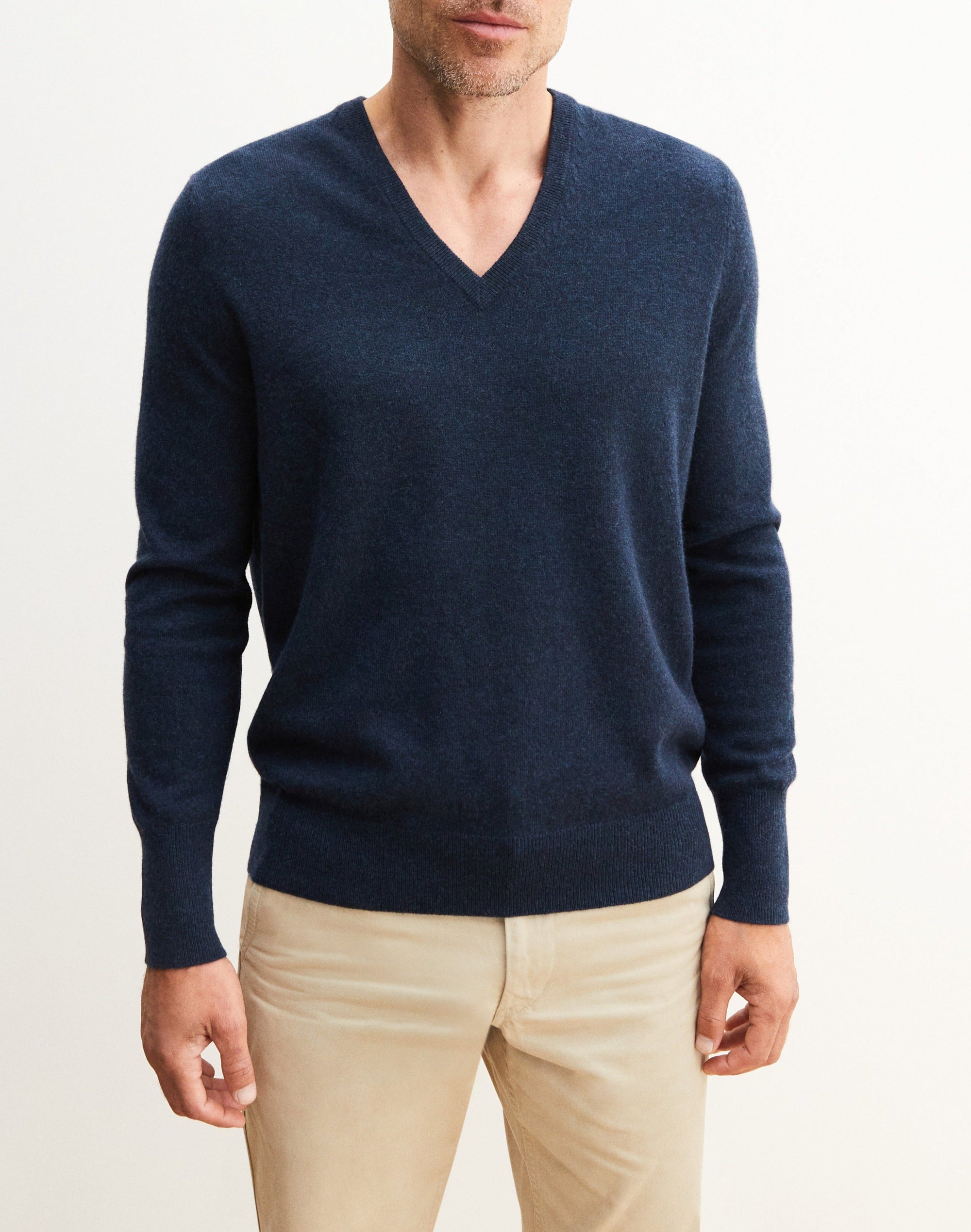 Classic cashmere V jumper - Empire green